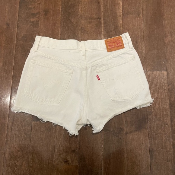 Levi’s 501 shorts - Picture 3 of 4